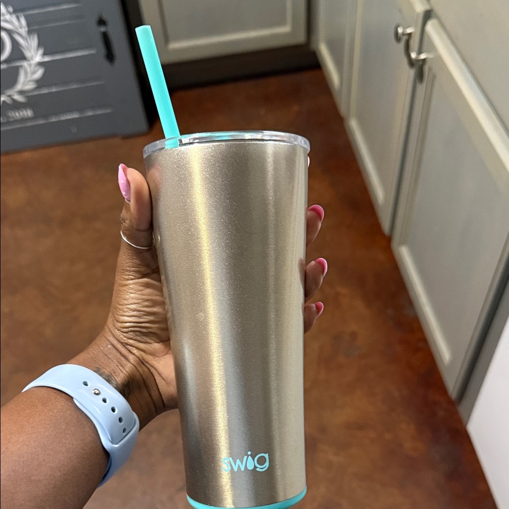 Swig Tumbler with Blue Straw